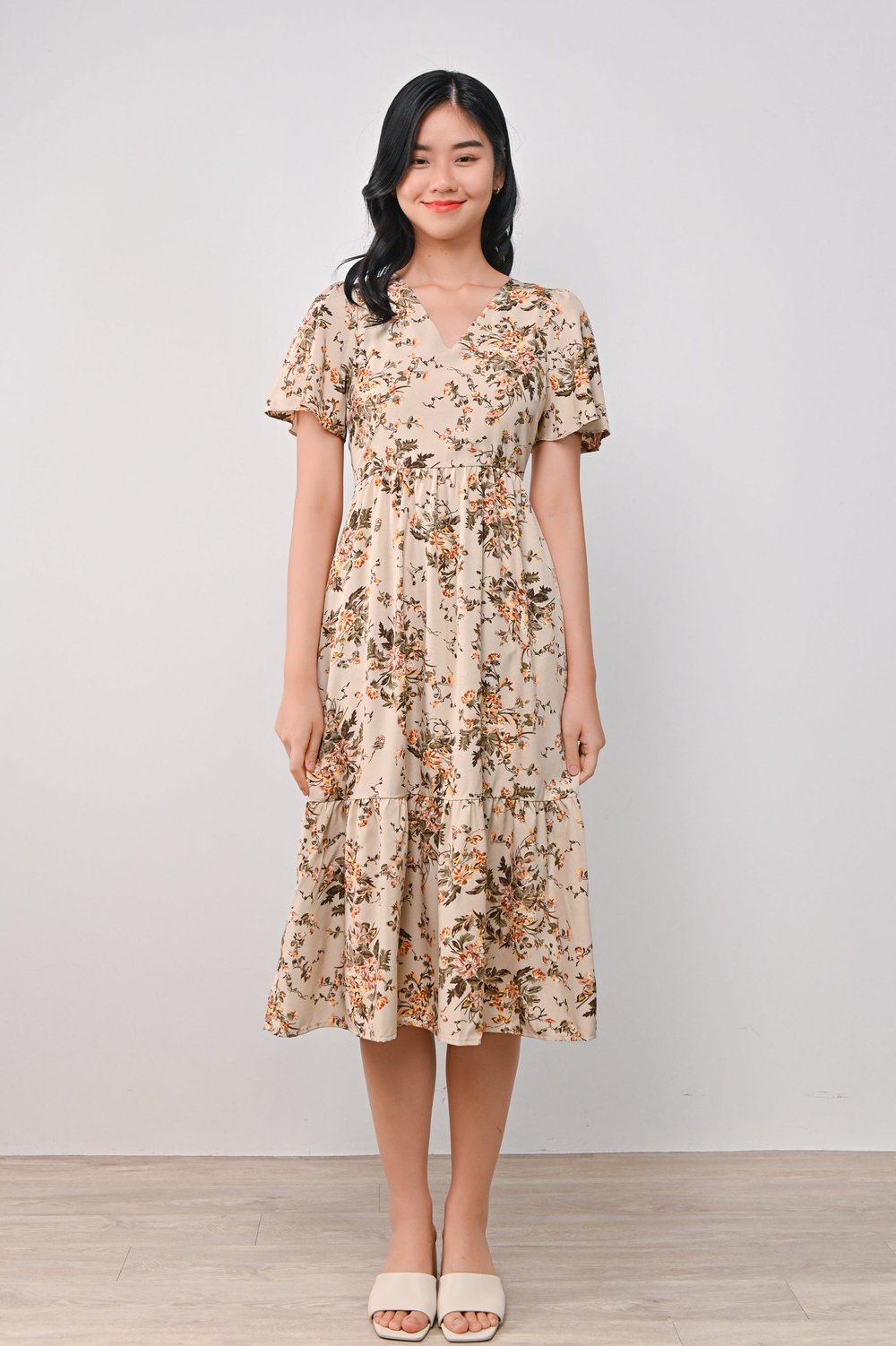 KILEY SLEEVED DRESS IN KHAKI FLORAL
