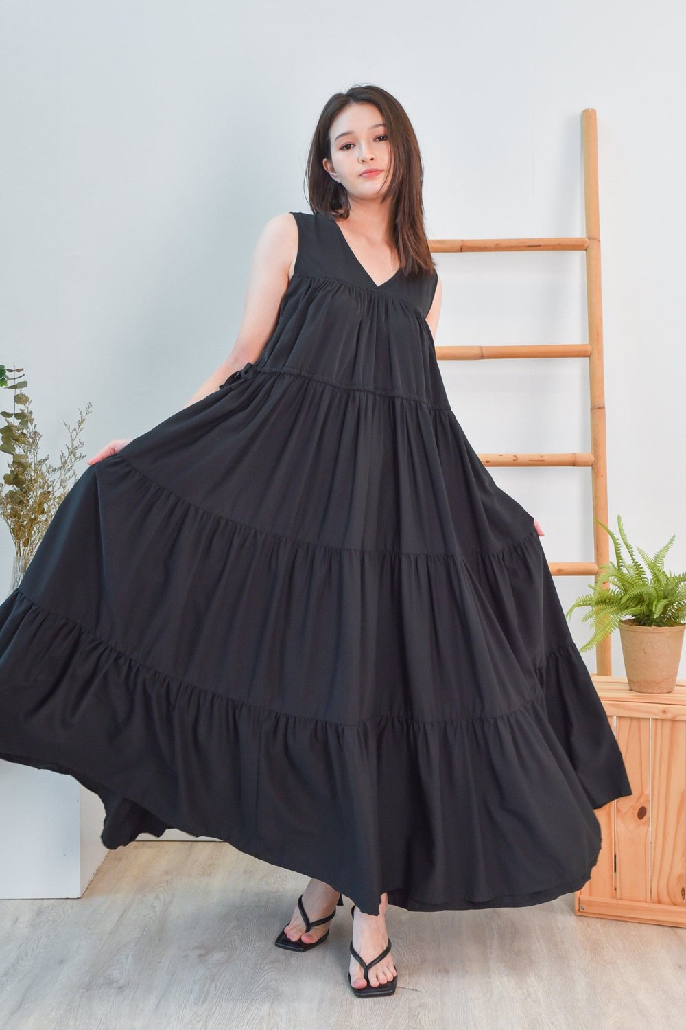 KIMBERLEY TIERED MAXI IN BLACK