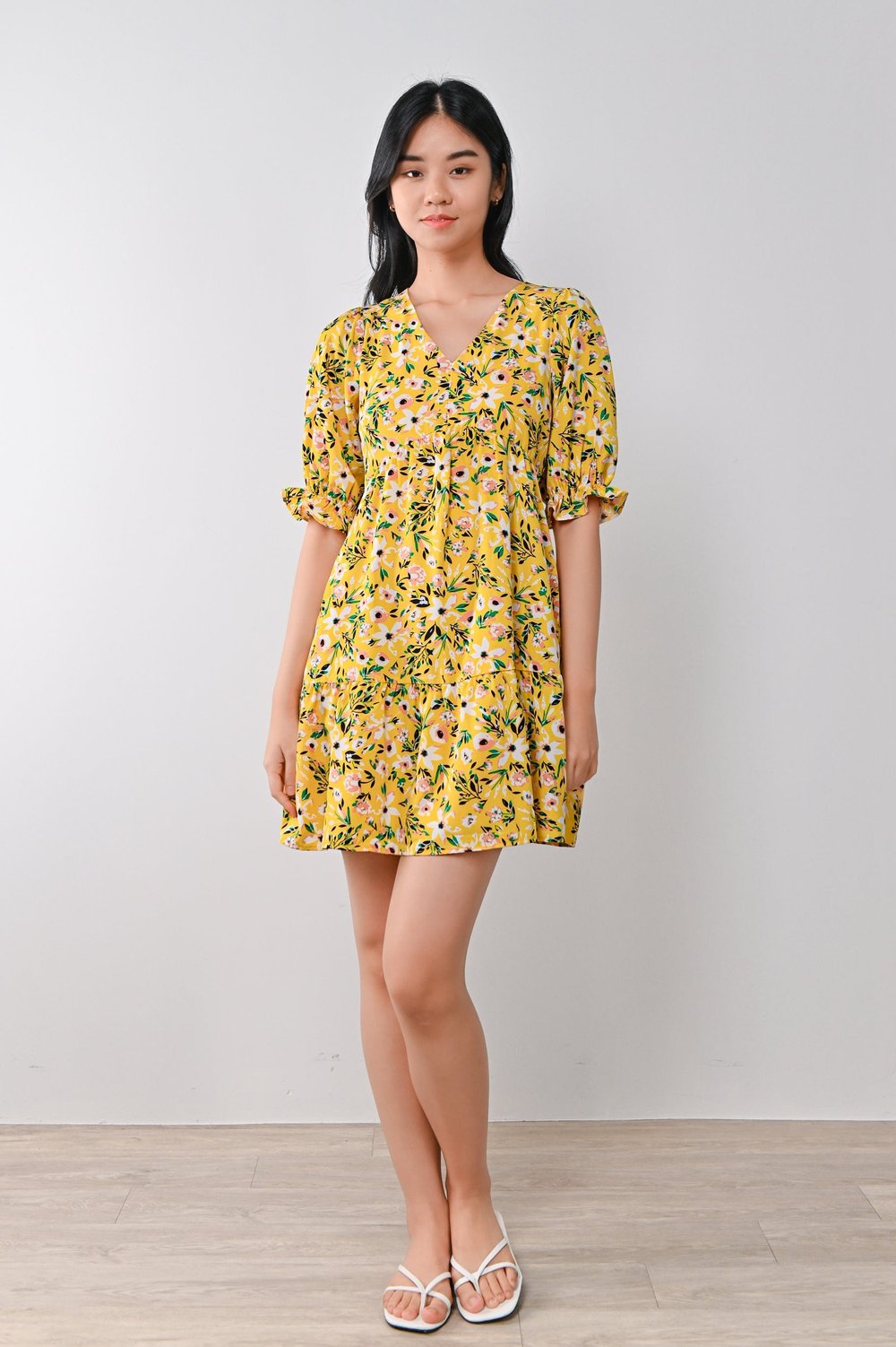 LYRIC FLORAL DRESS IN YELLOW LYRIC FLORAL DRESS IN YELLOW