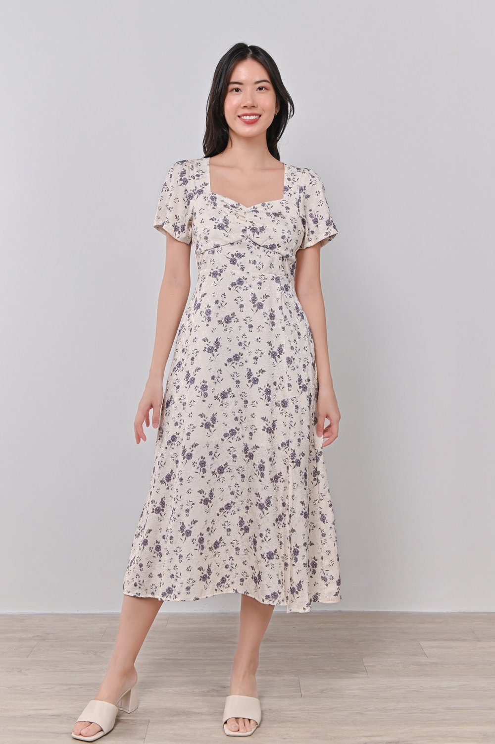 MINJUNG SWEETHEART DRESS IN LILAC FLORALS MINJUNG SWEETHEART DRESS IN LILAC FLORALS