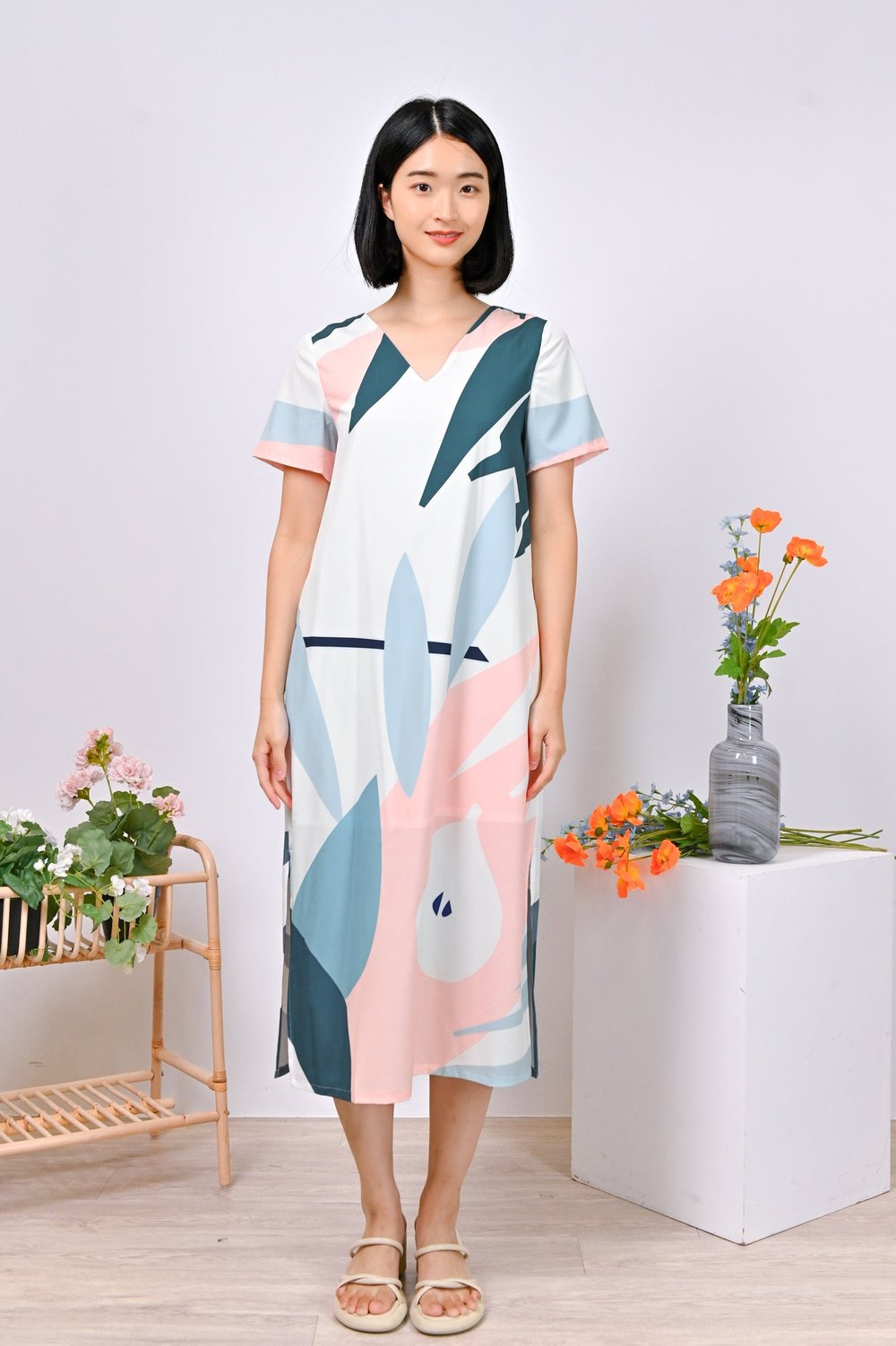 PEARADISE SLEEVED DRESS IN WHITE