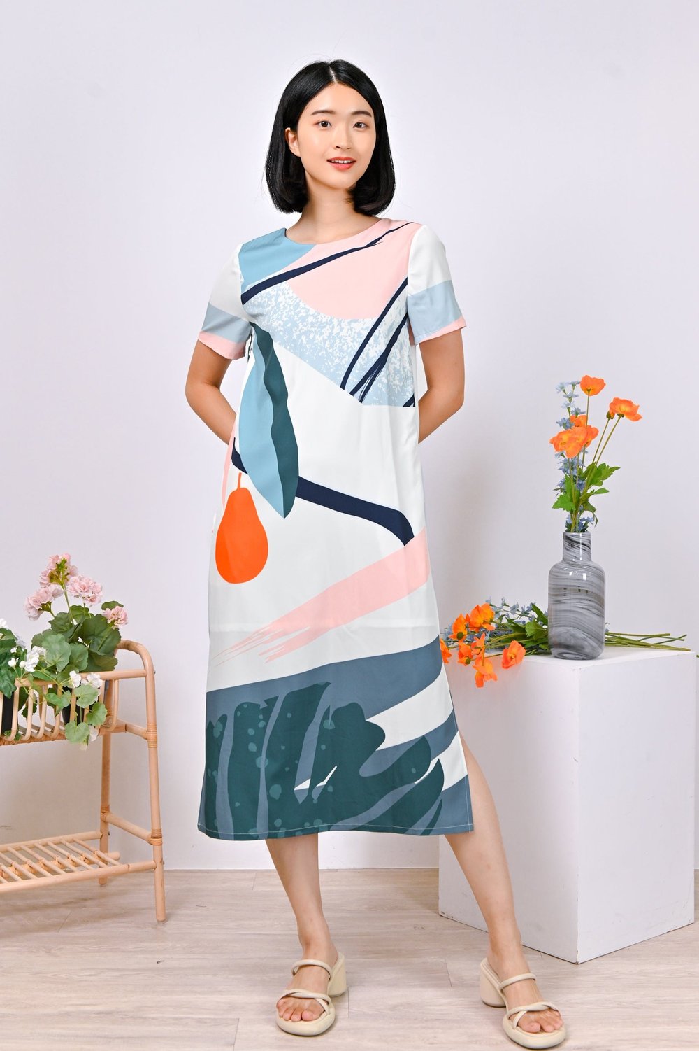 PEARADISE SLEEVED DRESS IN WHITE