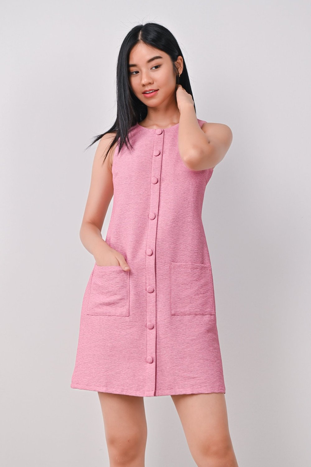 QUINA BUTTON SHIFT DRESS IN PINK