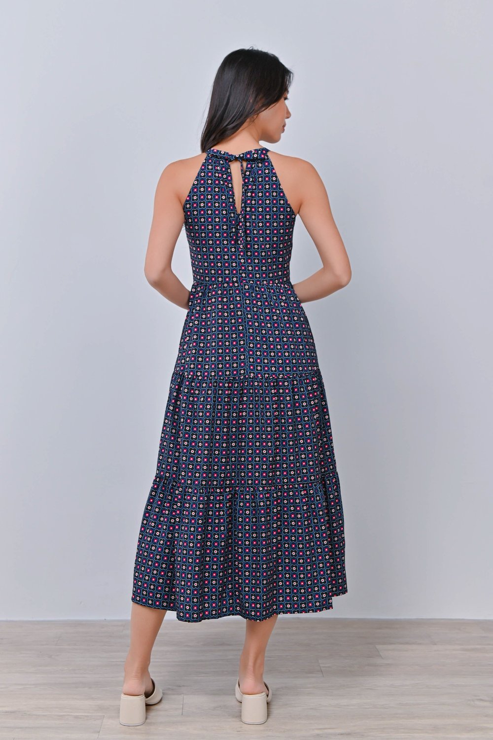 ROYAL BLOOMS HIGH-NECK DRESS ROYAL BLOOMS HIGH-NECK DRESS