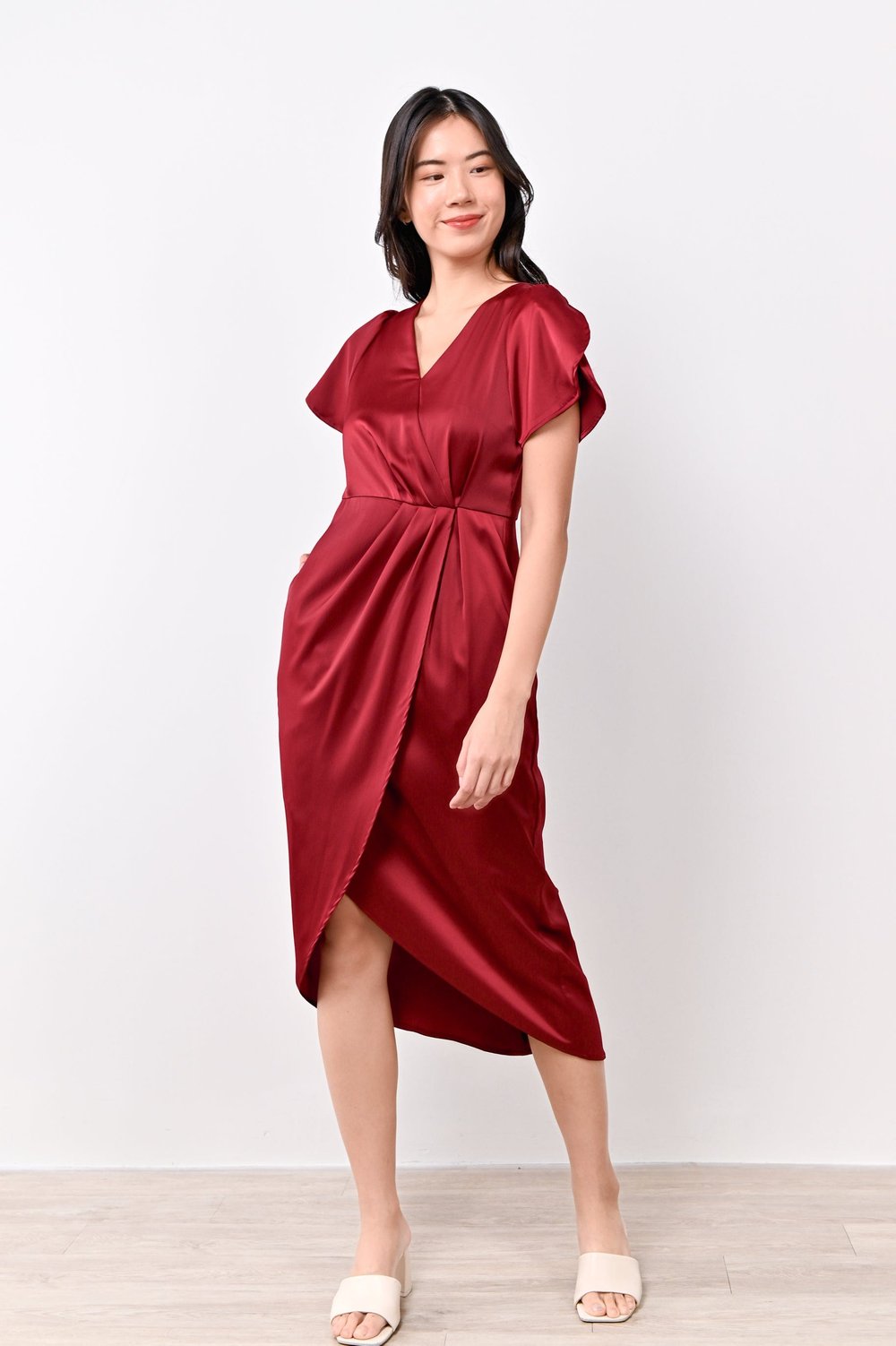 SOMI SLEEVED OVERLAP DRESS IN WINE SOMI SLEEVED OVERLAP DRESS IN WINE