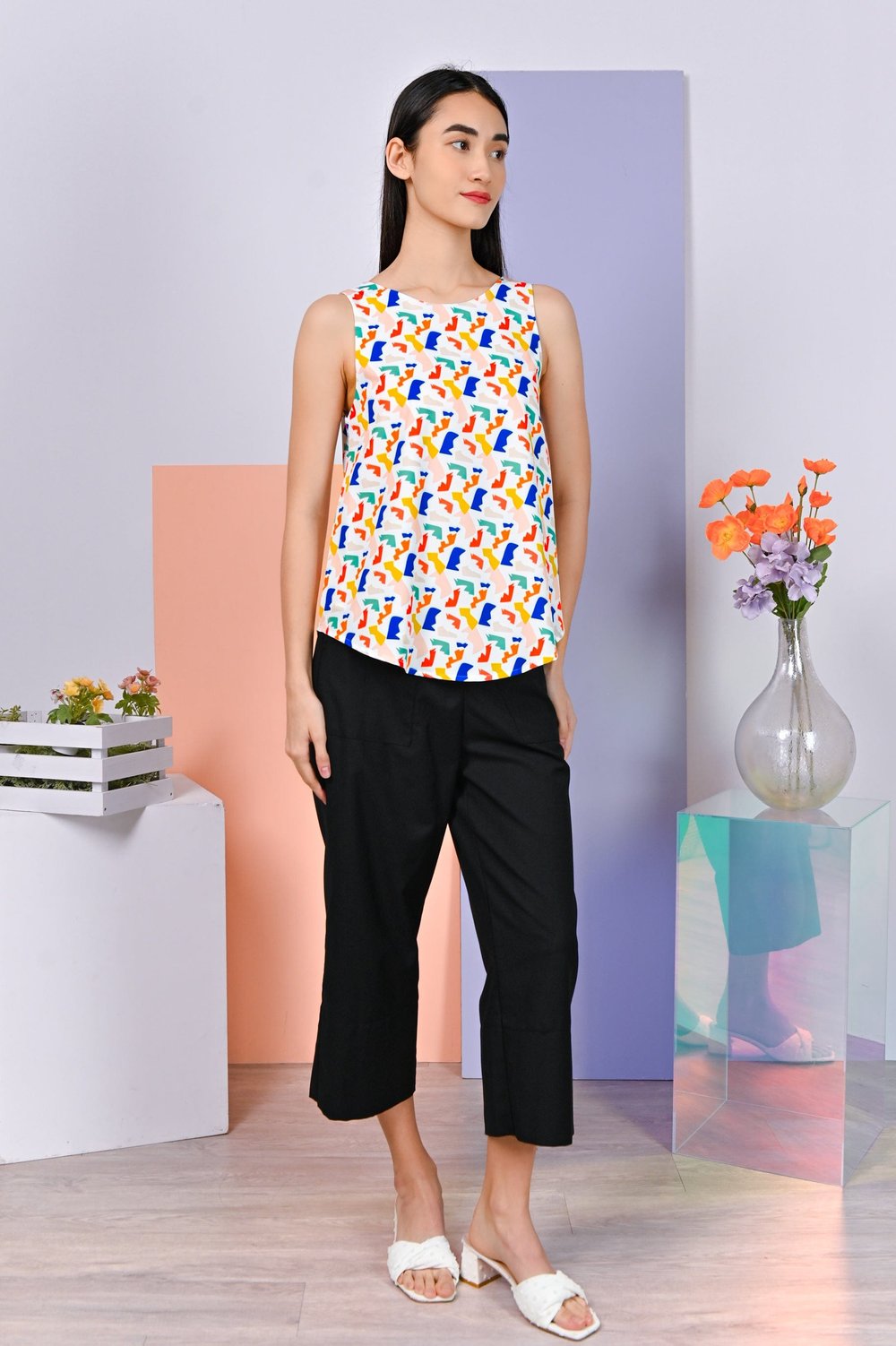ALIFEROUS SHAPES TWO-WAY TOP