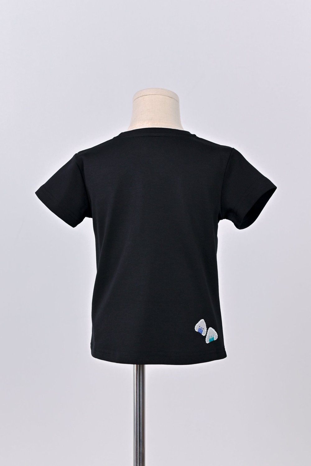 AOI POCKET BLACK KIDS' TEE AOI POCKET BLACK KIDS' TEE