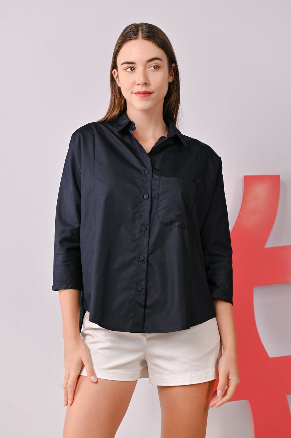 APRIL COTTON SHIRT IN NAVY APRIL COTTON SHIRT IN NAVY