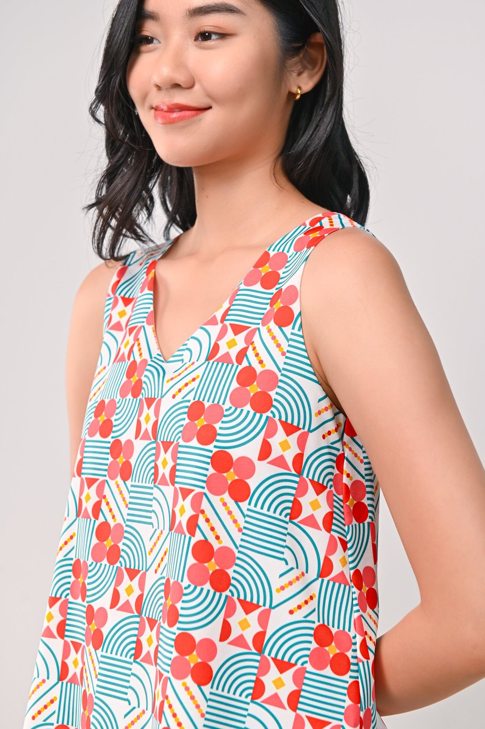 ENCHANTED WHITE TWO-WAY TOP