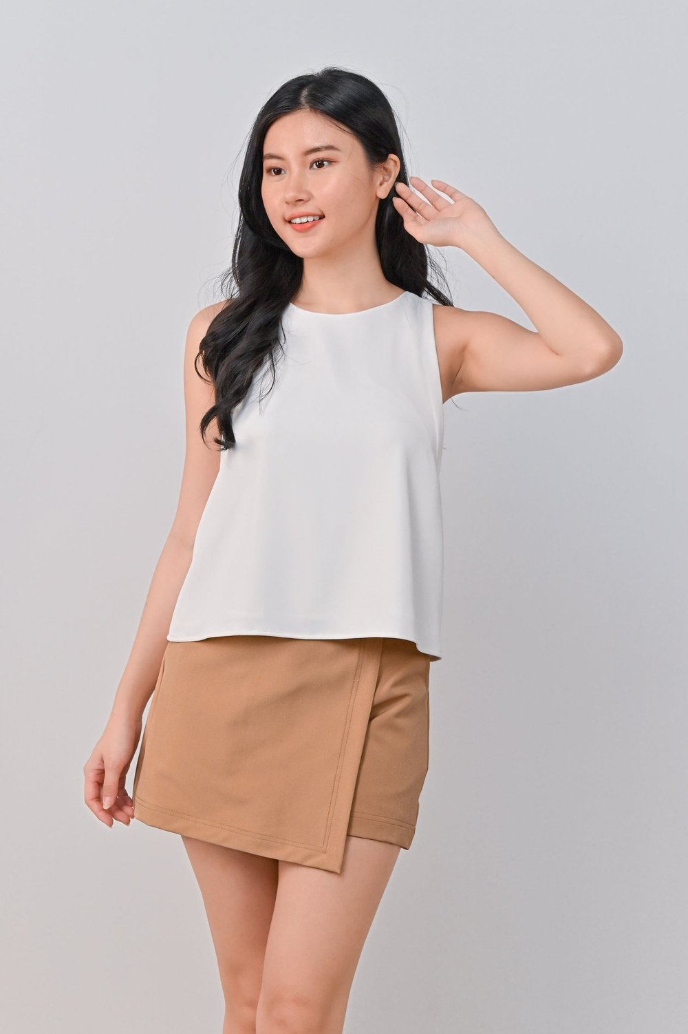 FINNA TOP IN OFF-WHITE