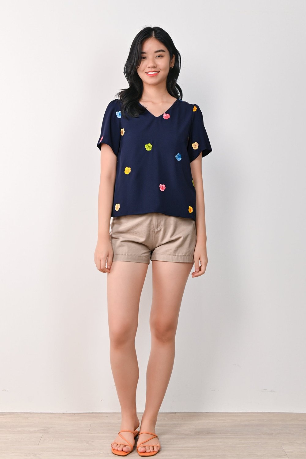 HUAT KUEH EMB. SLEEVED TOP IN NAVY HUAT KUEH EMB. SLEEVED TOP IN NAVY