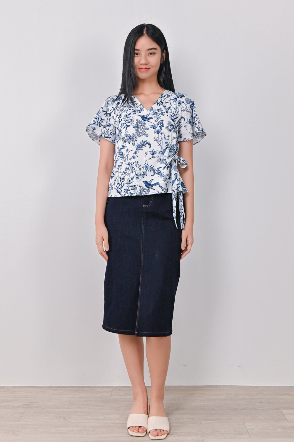NAVY HUMMINGBIRD FAUX-WRAP TOP NAVY HUMMINGBIRD FAUX-WRAP TOP
