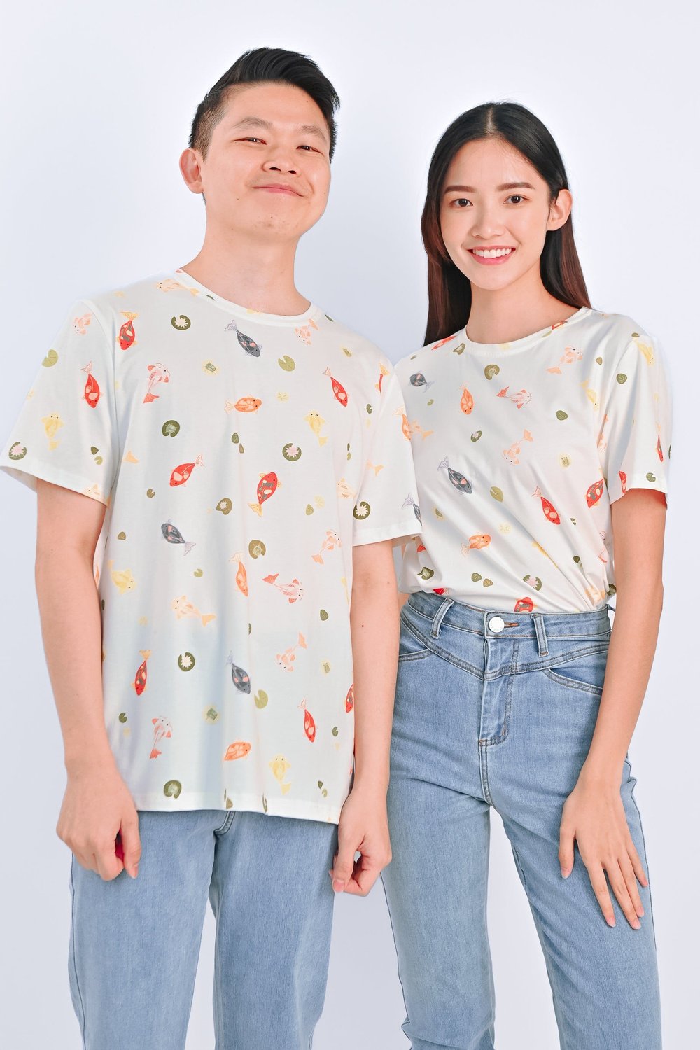 LUCKY KOI UNISEX TEE IN OFF-WHITE