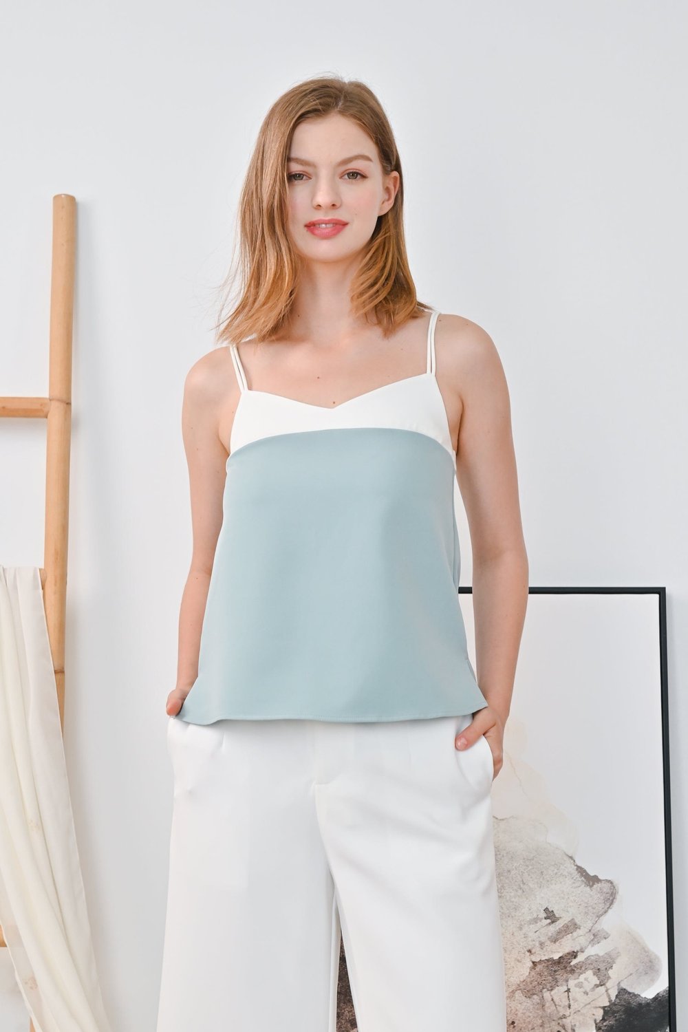 MICHAL COLOUR BLOCK TOP IN WHITE/OCEAN