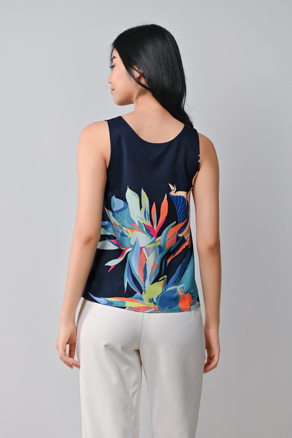 ORIENTAL FLOWERS TWO-WAY TOP IN NAVY