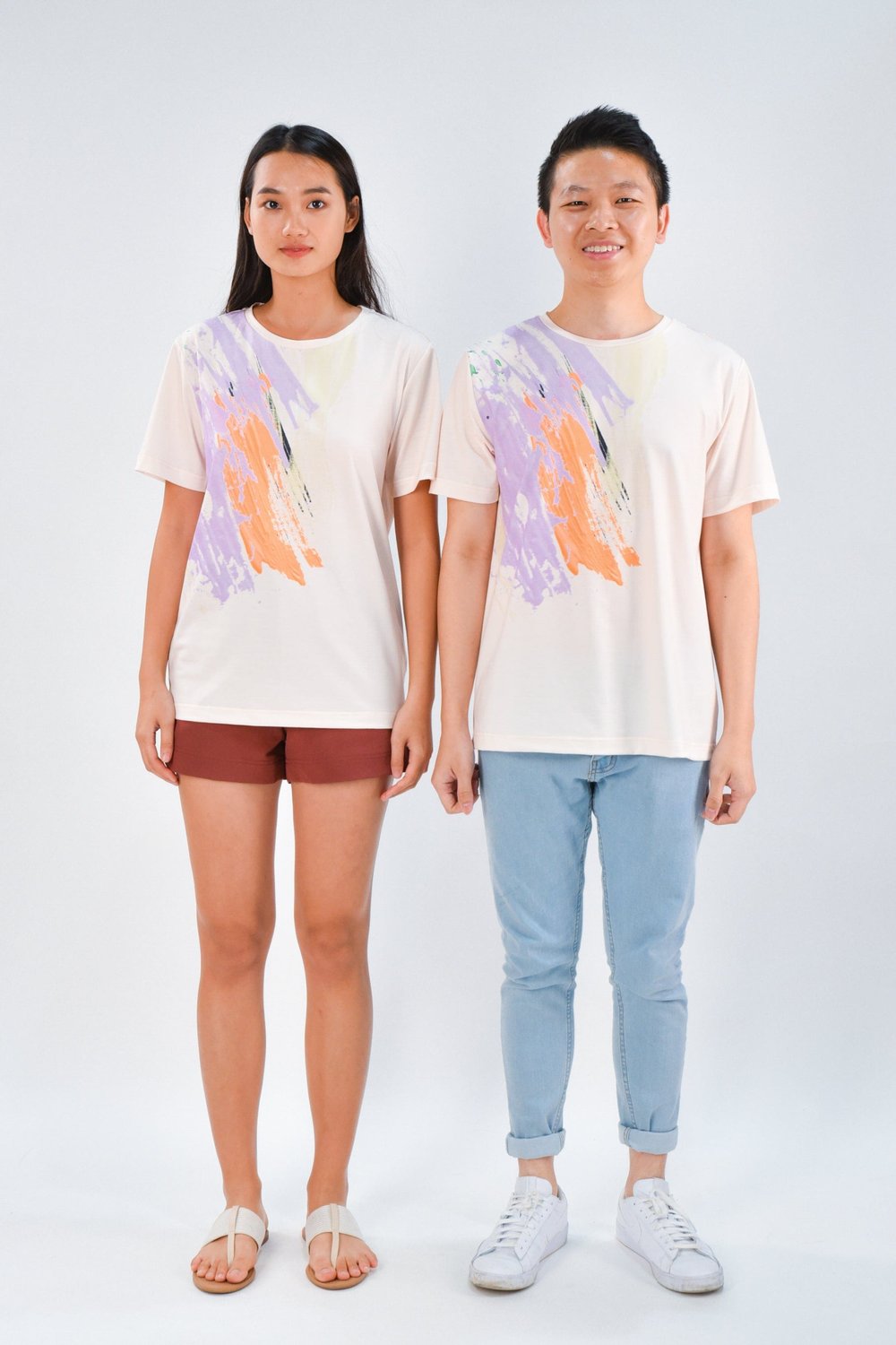PAINT UNISEX TEE IN CREAM