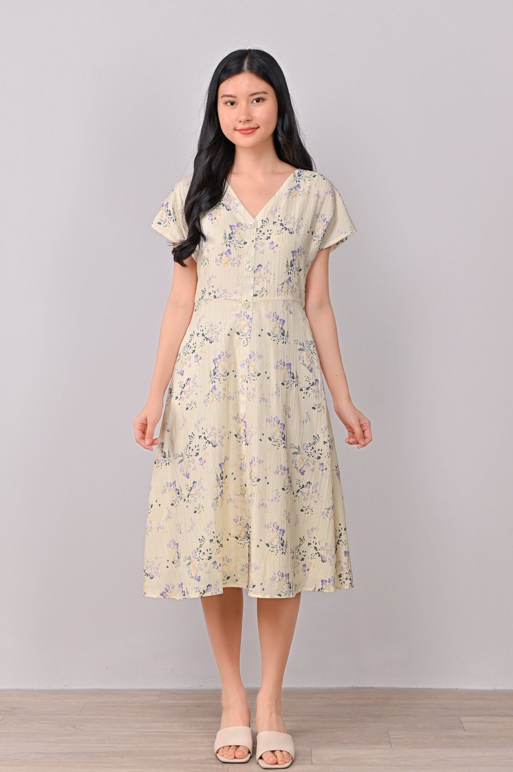 KIMIA SLEEVED BUTTON DRESS IN CREAM KIMIA SLEEVED BUTTON DRESS IN CREAM