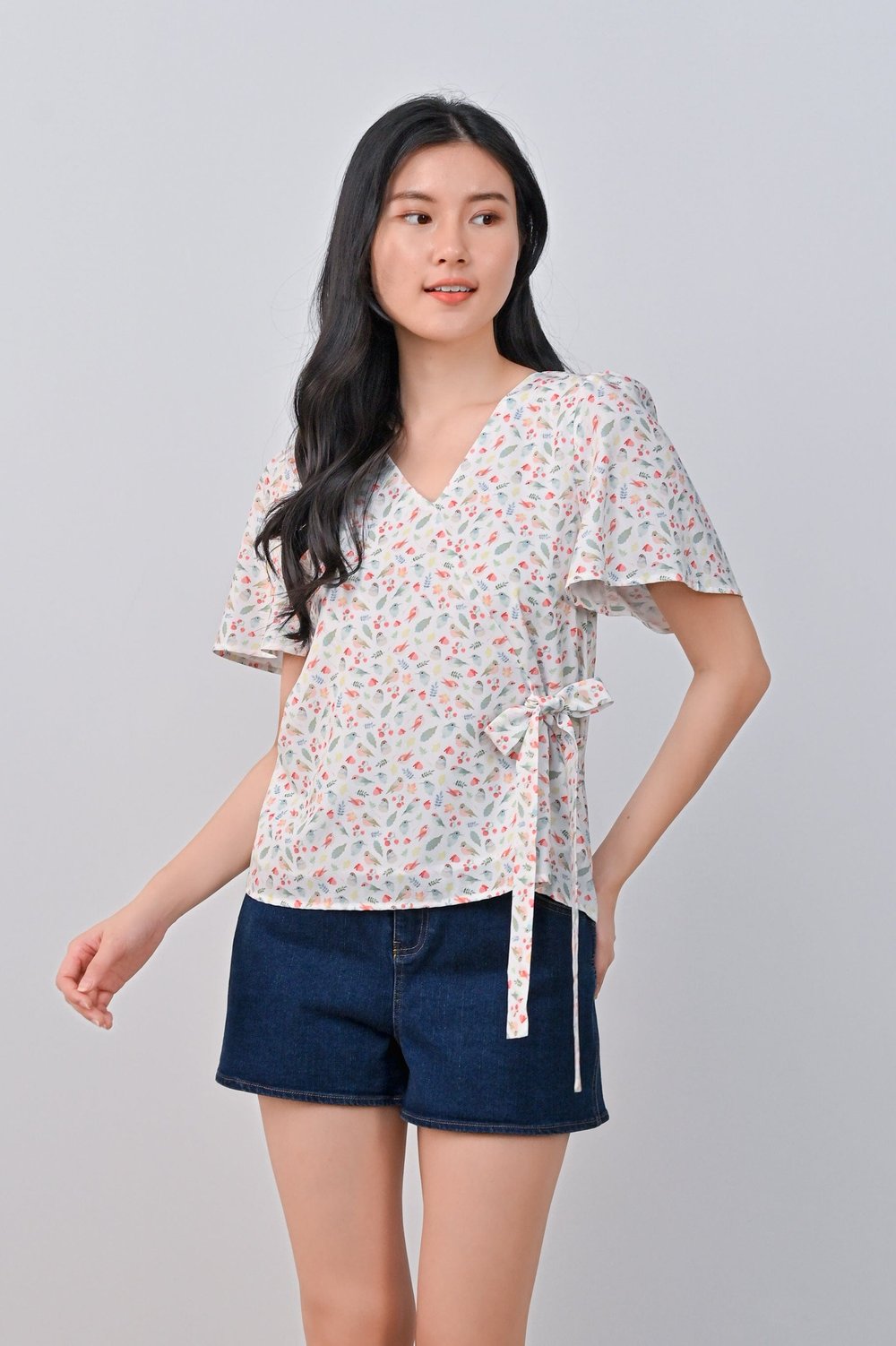 FRIENDS OF THE FOREST FAUX-WRAP SLEEVED TOP FRIENDS OF THE FOREST FAUX-WRAP SLEEVED TOP