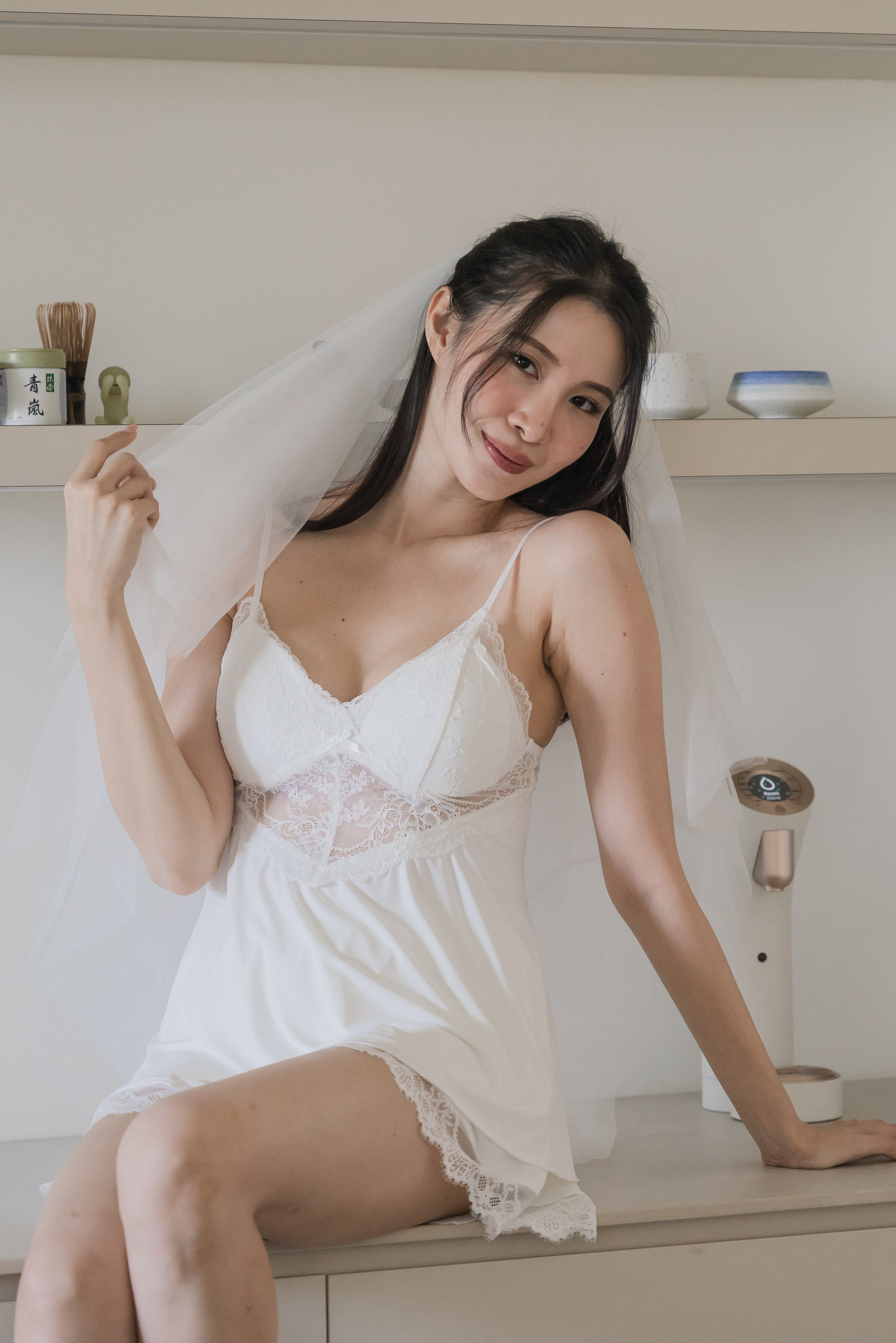 VELORA V Laced Waist 2 Pcs Set (Cloud White)