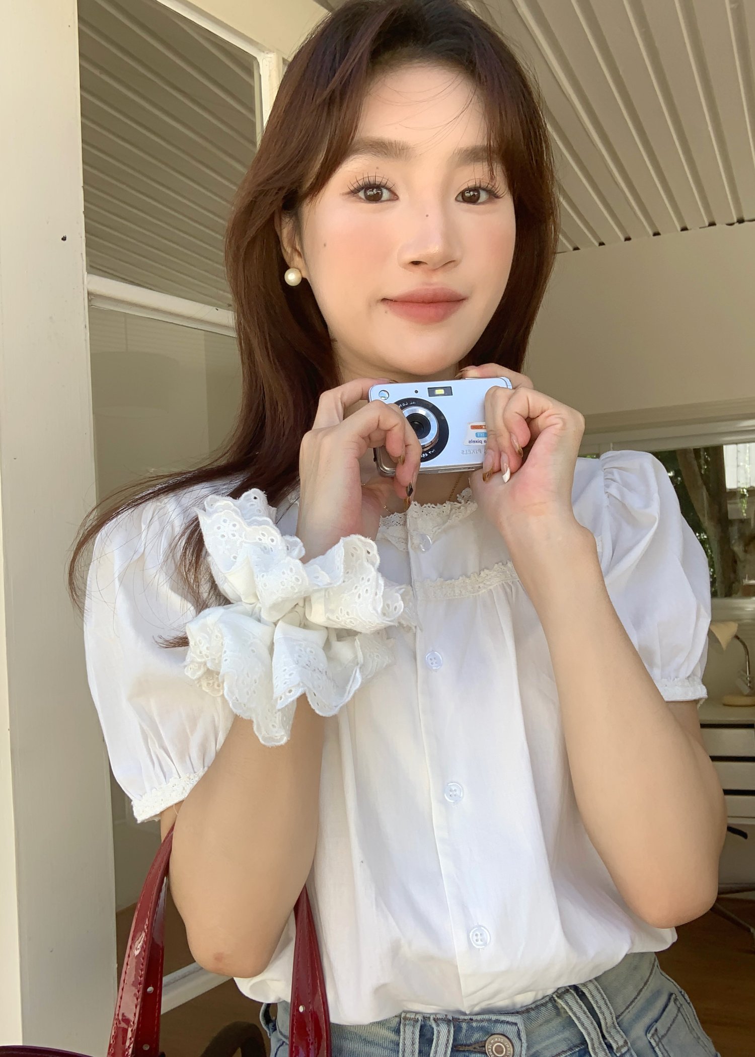(DEFECT) Lovfee Lace Buttoned Blouse in White