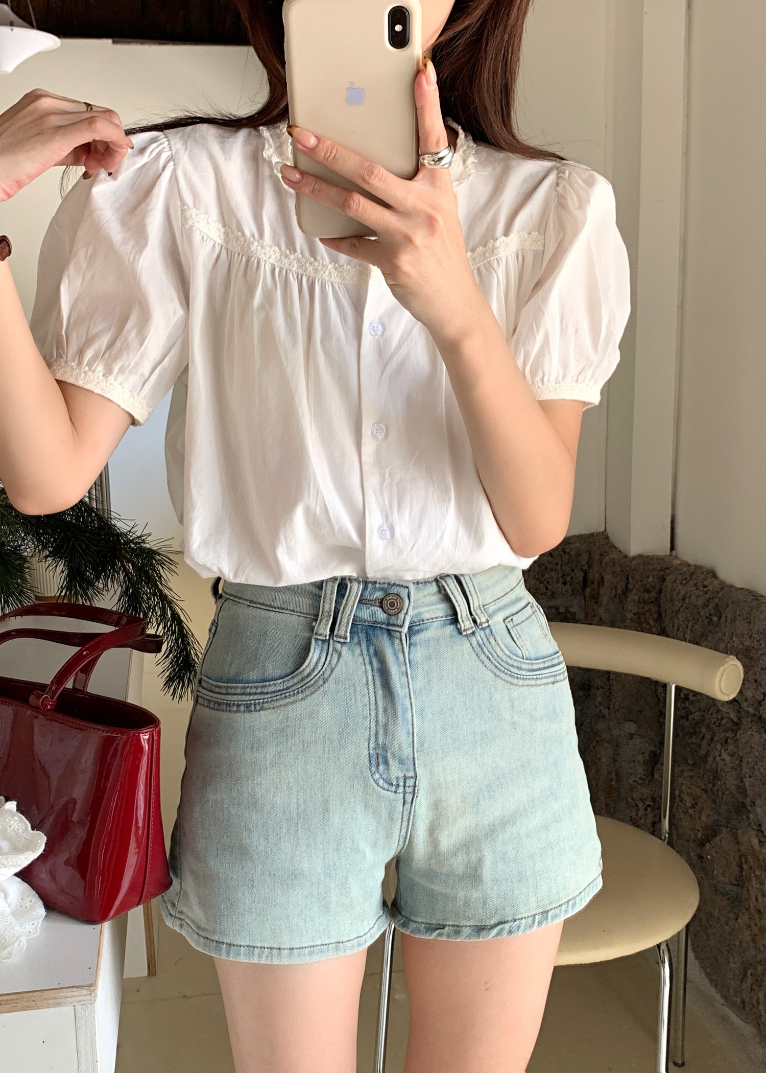(DEFECT) Lovfee Lace Buttoned Blouse in White