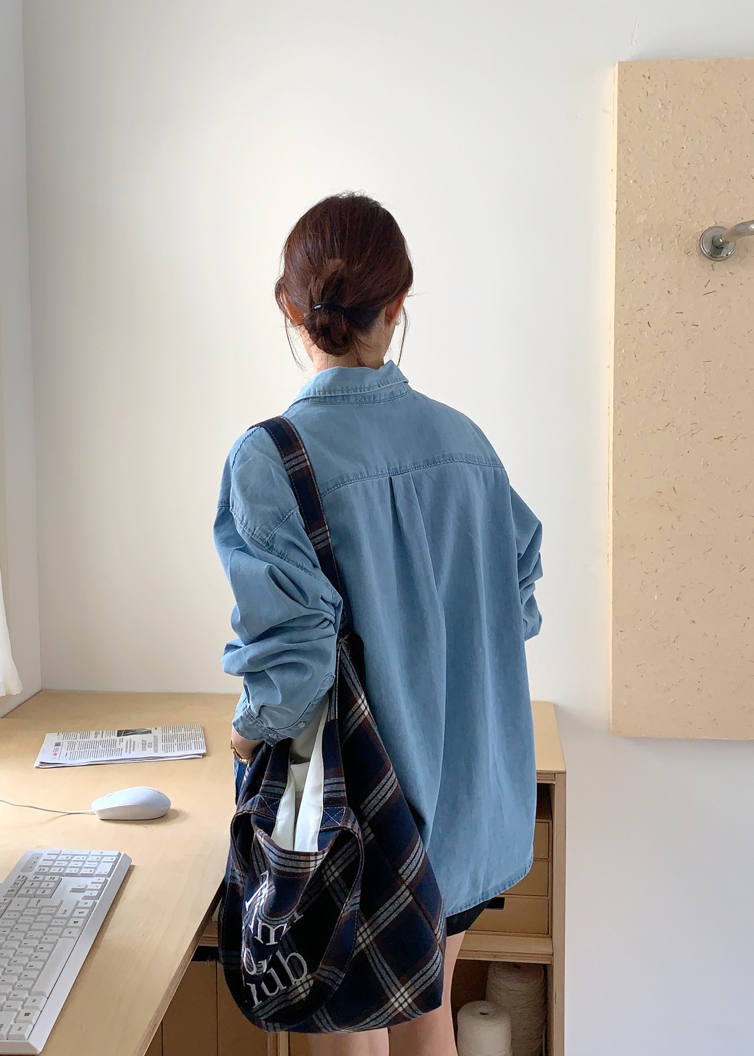 (DEFECT) 90s Casual Denim Blouse in Blue
