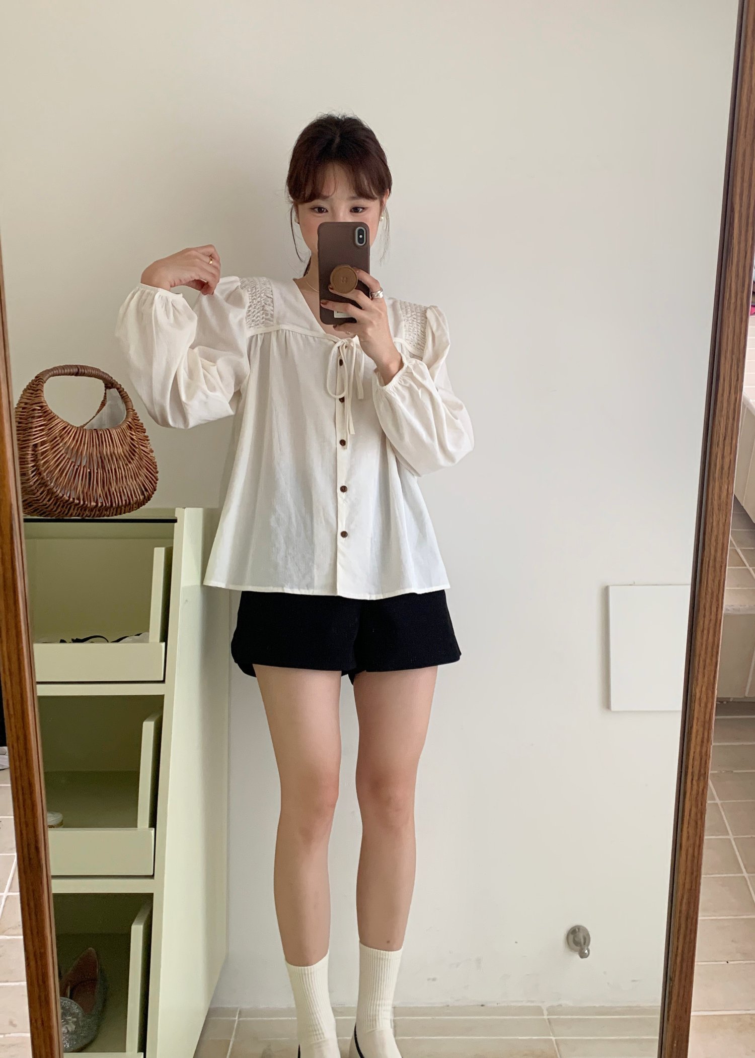 (DEFECT) Gracie Puffy Long Sleeve Blouse in Apricot