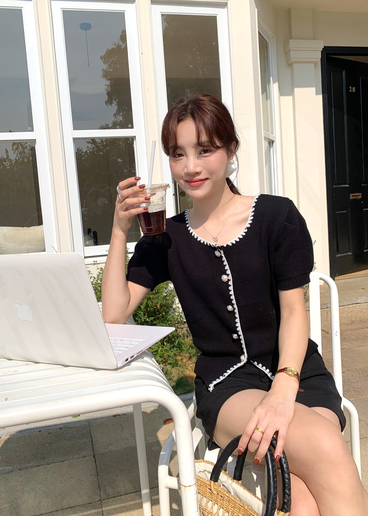 (DEFECT) In-Love Pearl Buttoned Knit Top in Black