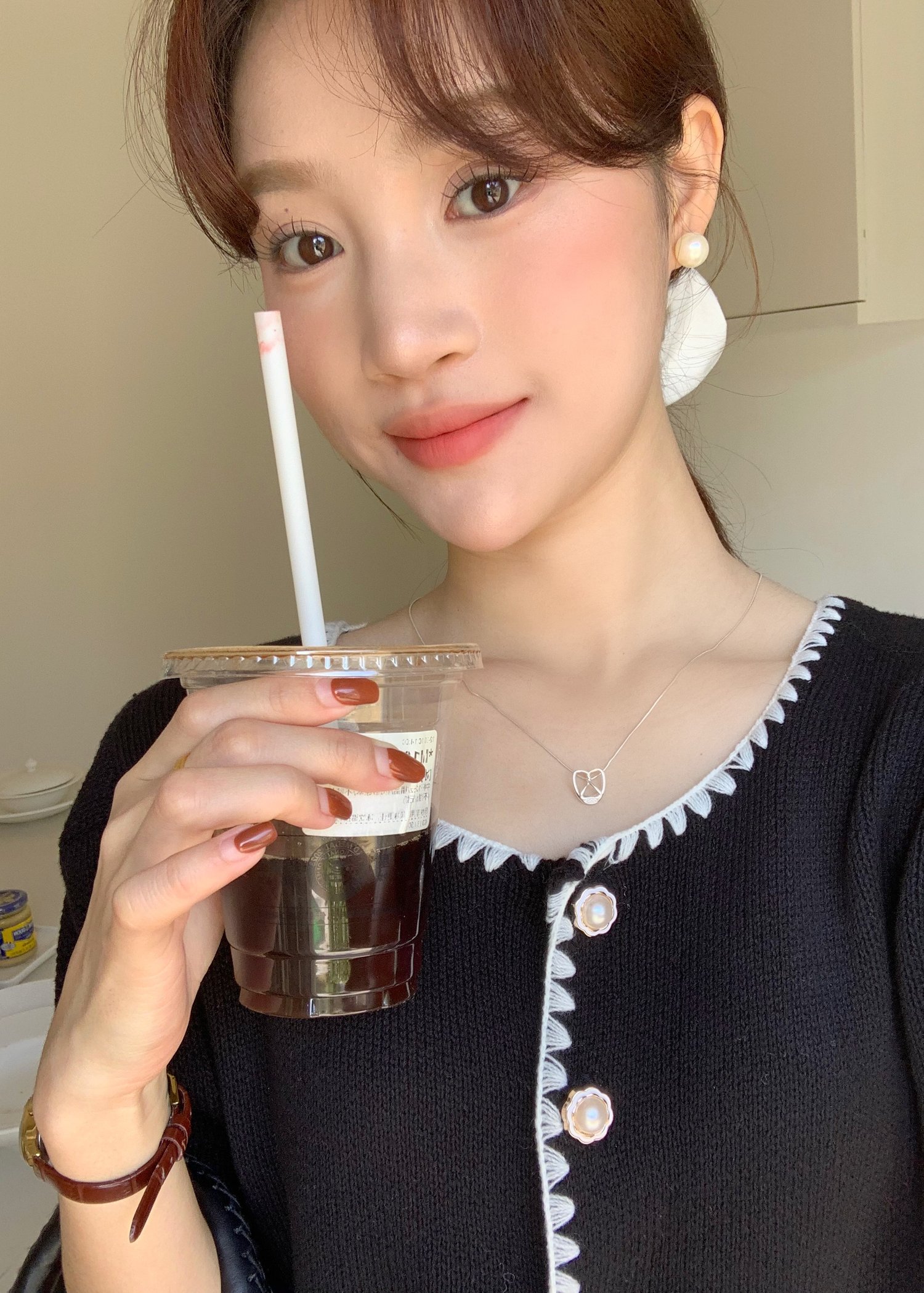 (DEFECT) In-Love Pearl Buttoned Knit Top in Black