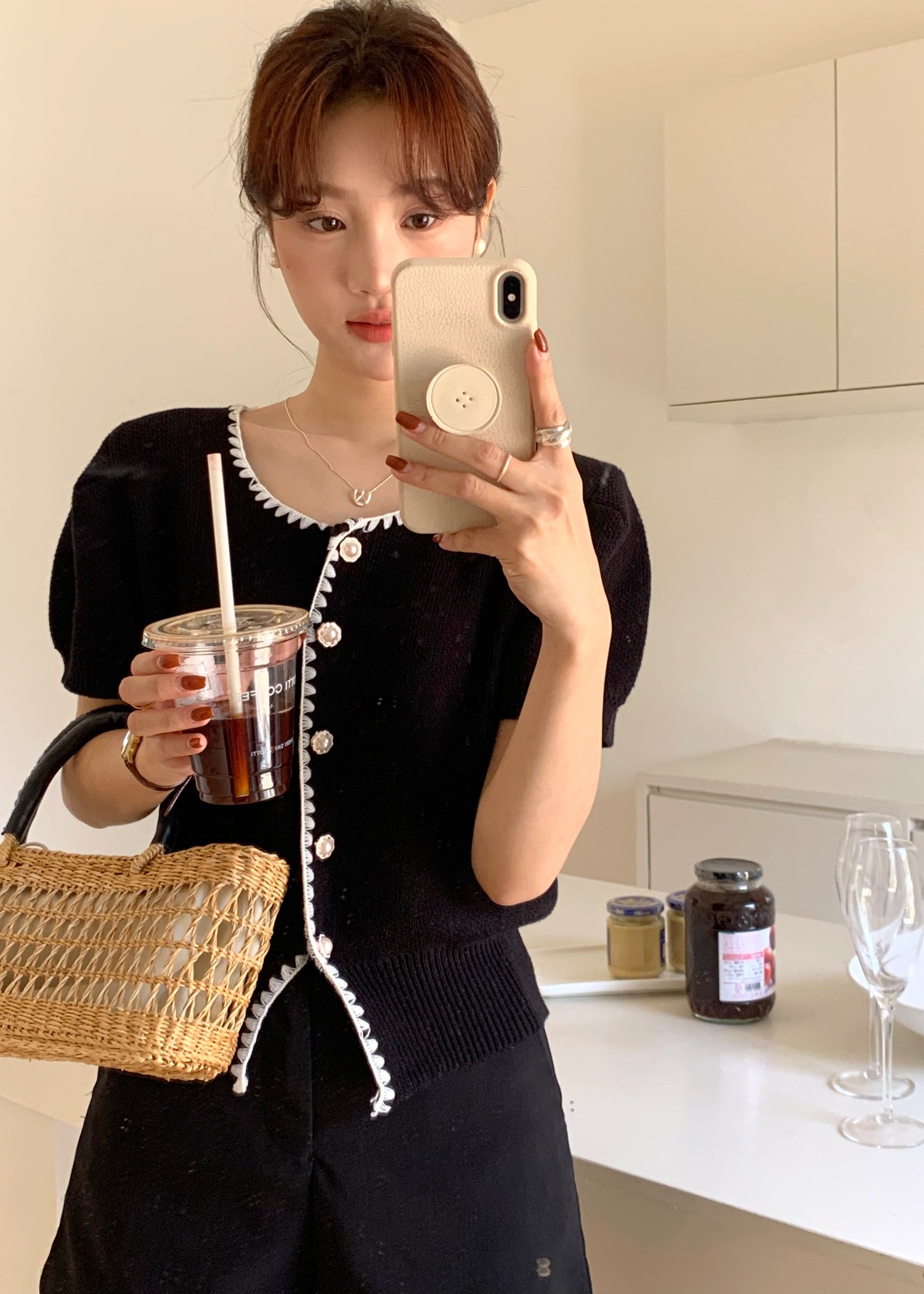 (DEFECT) In-Love Pearl Buttoned Knit Top in Black