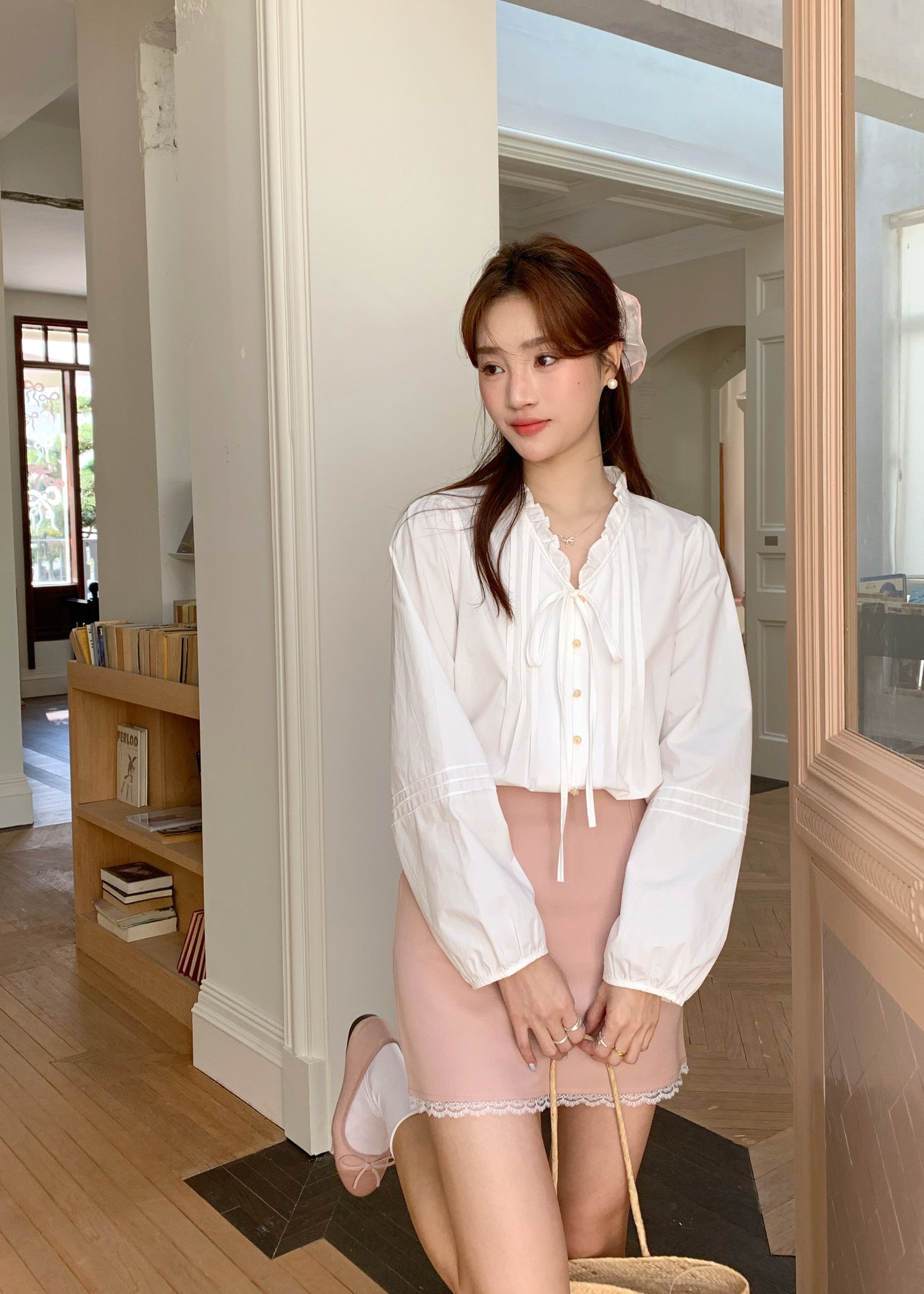 (DEFECT) Claire Ribbon Blouse in White