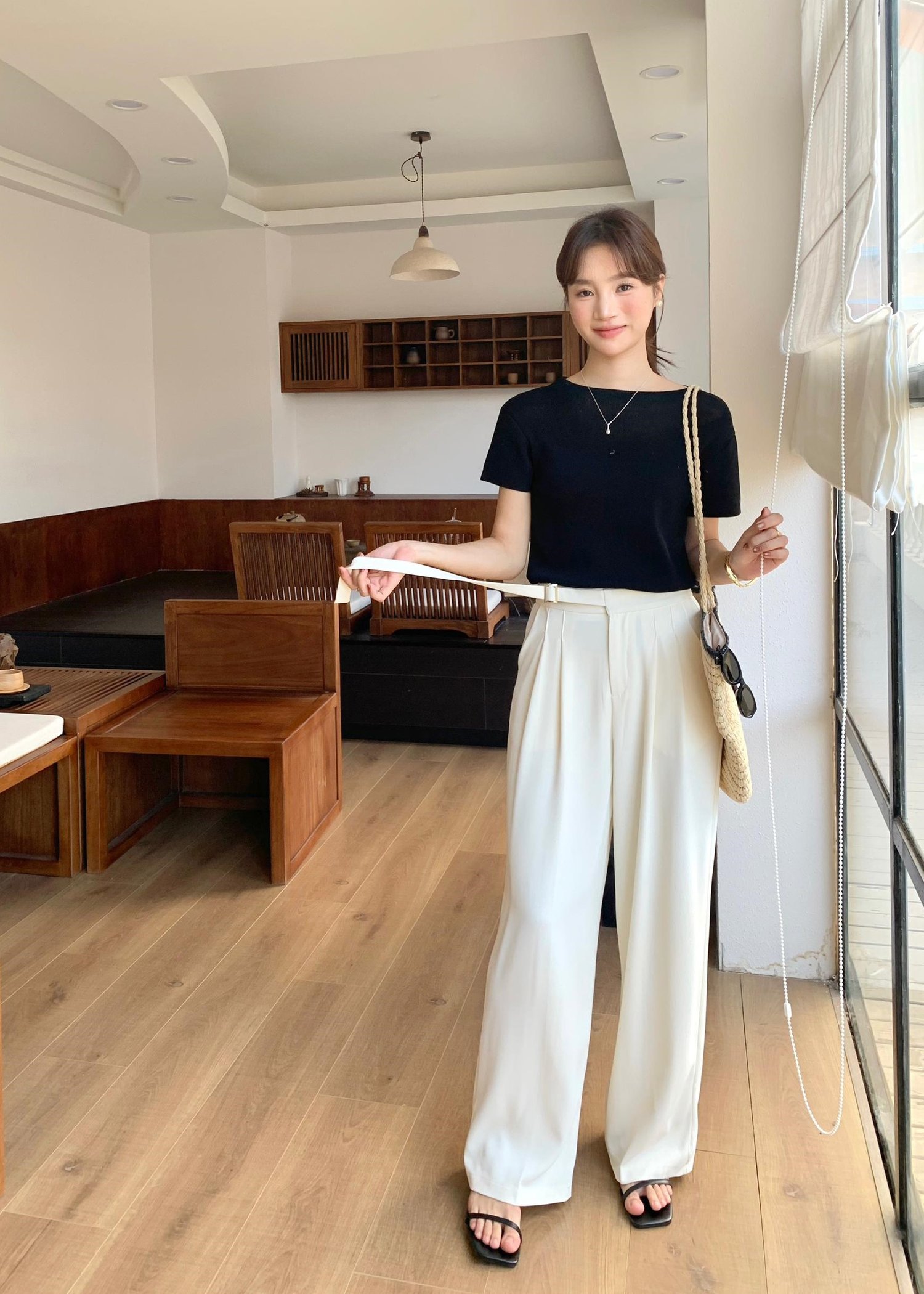 (DEFECT) Varie Mesh Knit Top in Black