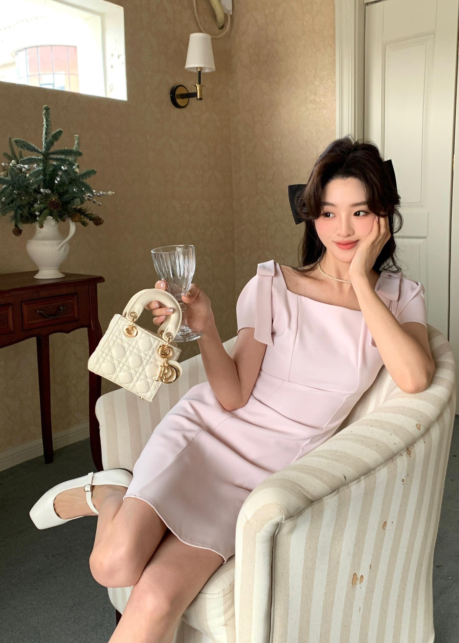 (DEFECT) L' Amour Roman Flare Mini Dress in Pink