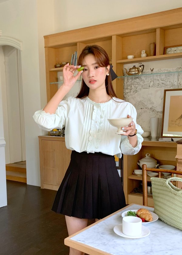 Ana Lacey Blouse in Baby Green