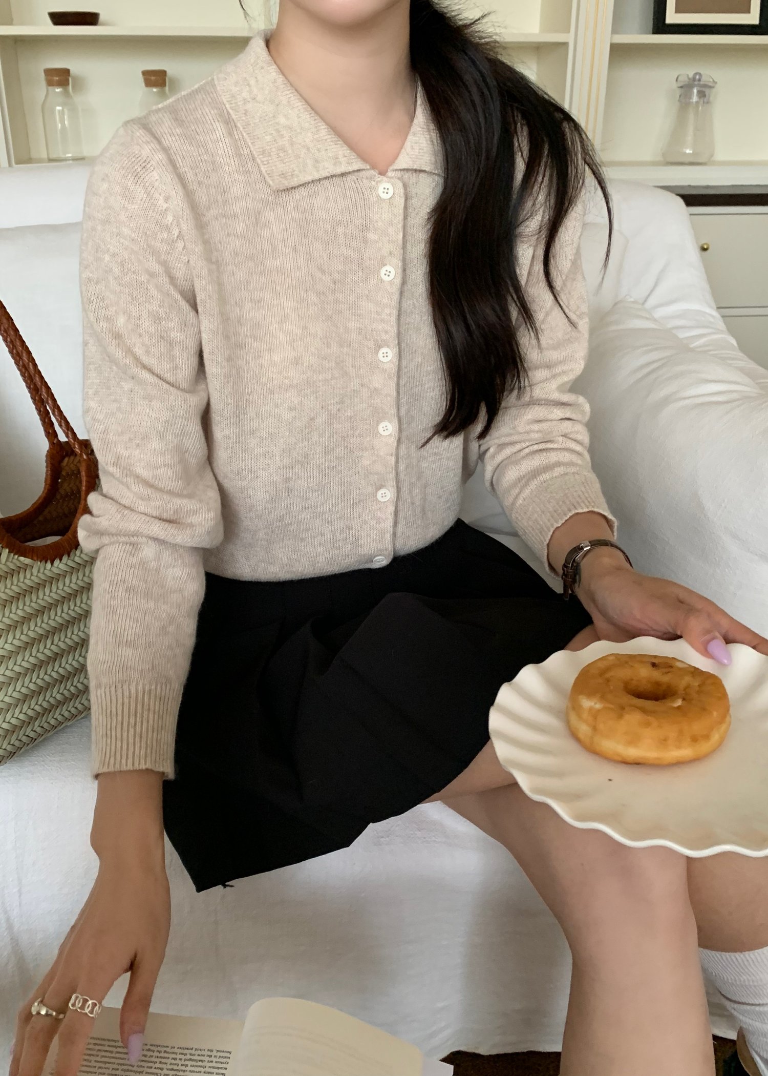 Hestie Basic Cardigan in Oat