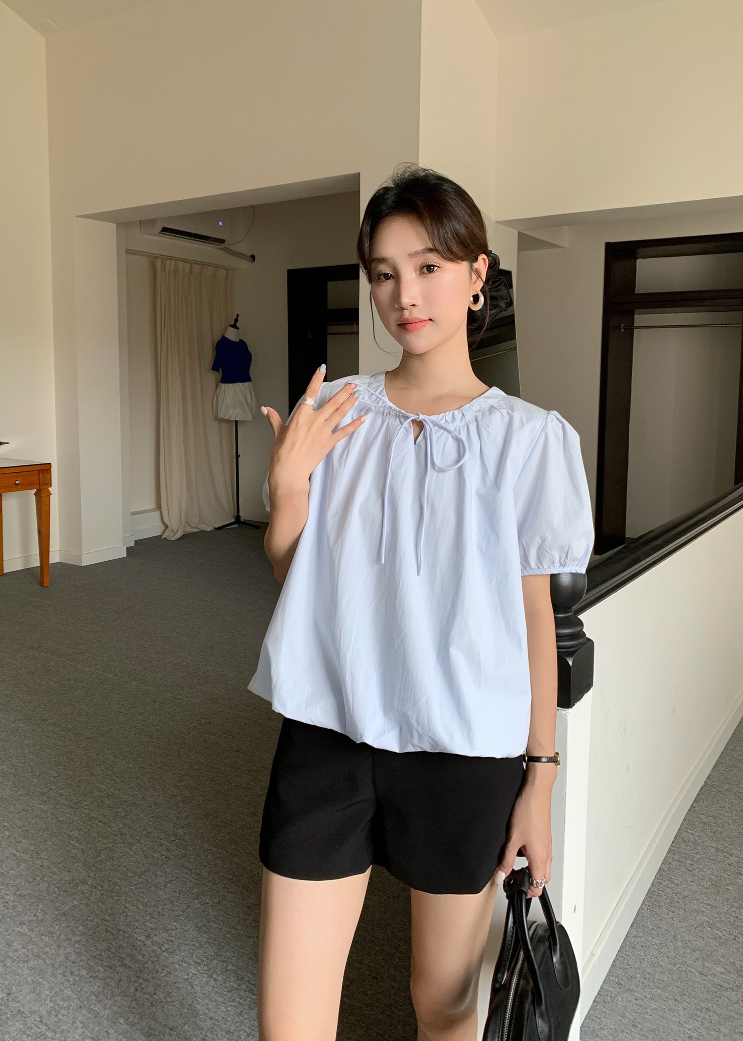 Joan Ribbon Puffy Top in Blue