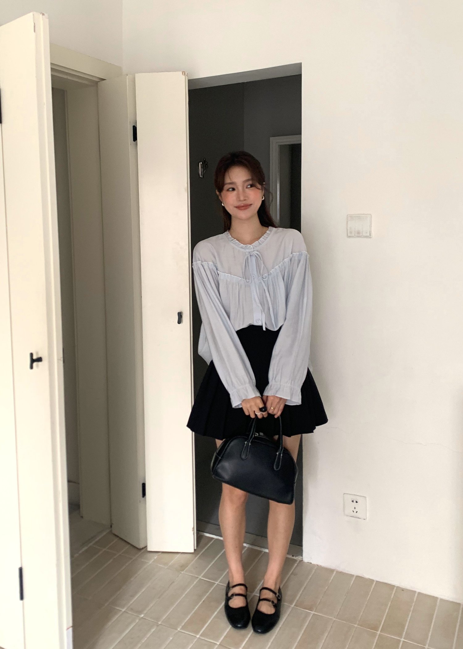 Eileen Long Sleeve Blouse in Blue