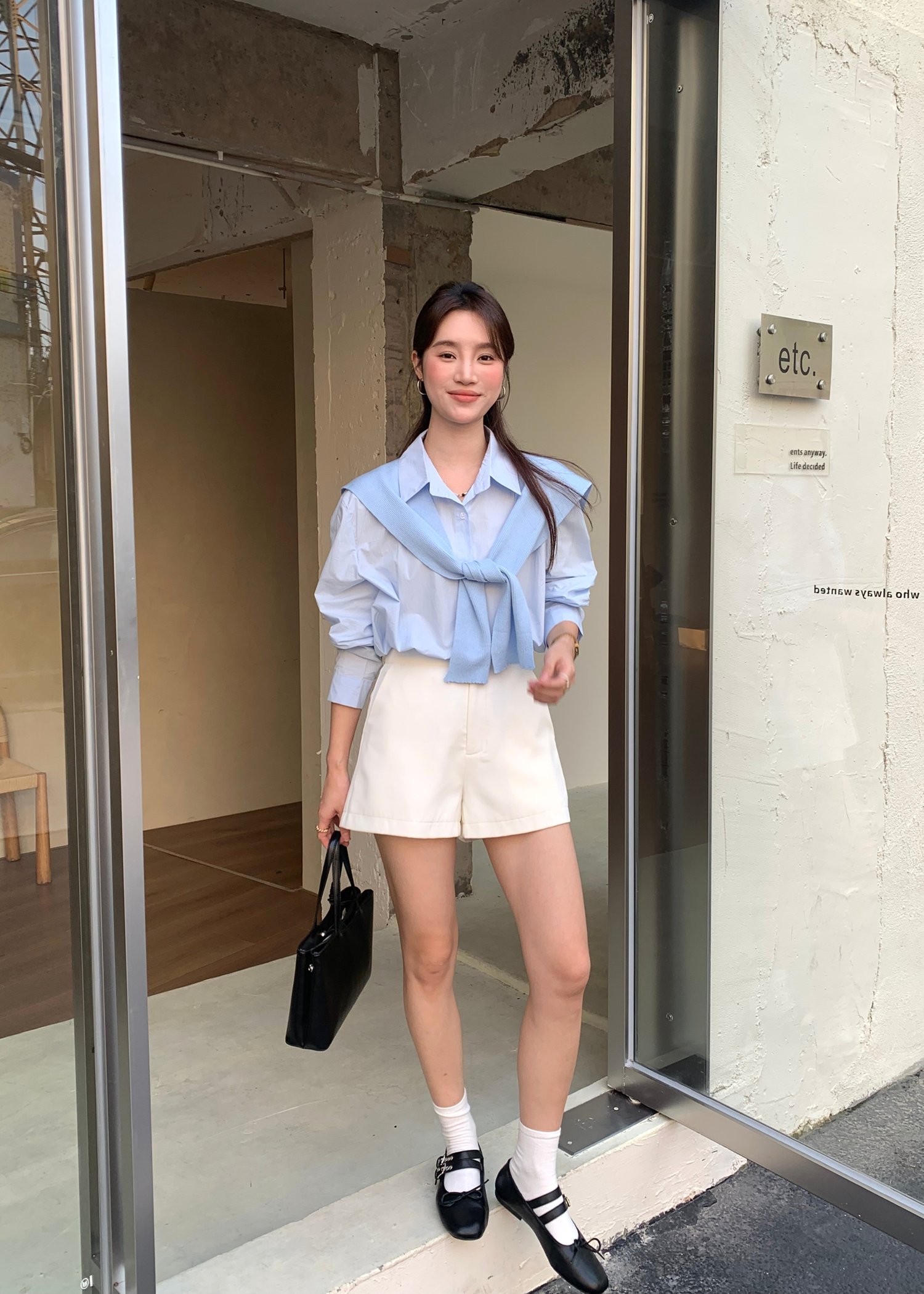 Laure Everyday Blouse in Blue