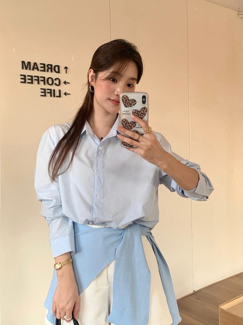 Laure Everyday Blouse in Blue