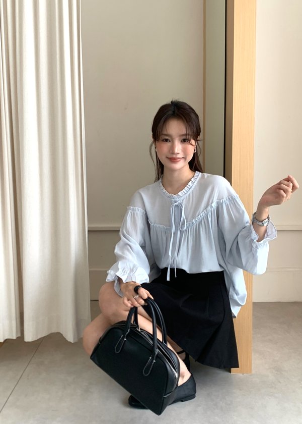 Eileen Long Sleeve Blouse in Blue
