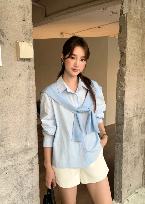 Laure Everyday Blouse in Blue