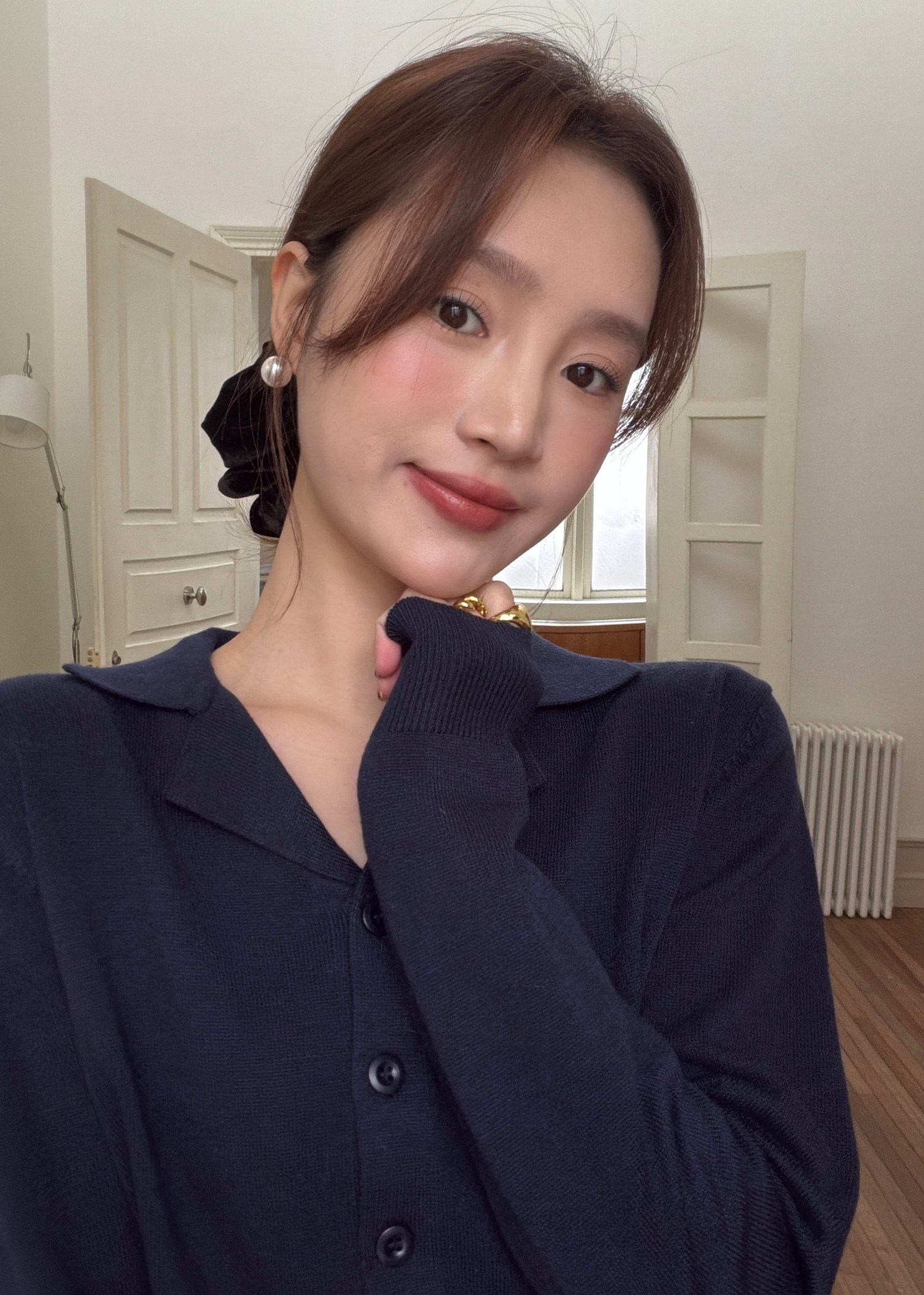 Jamie Long Sleeve Knit Top in Navy Blue