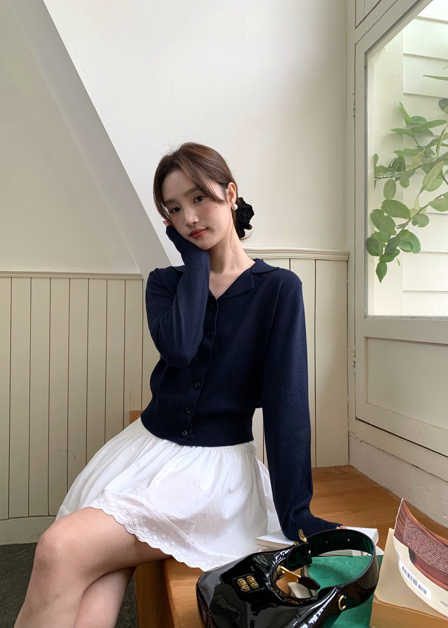 Jamie Long Sleeve Knit Top in Navy Blue