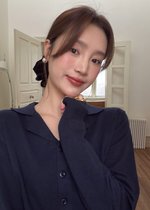 Jamie Long Sleeve Knit Top in Navy Blue