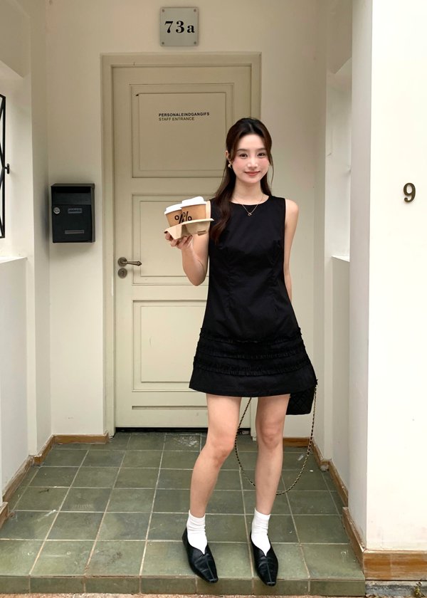 Anna Ruffles Mini Dress in Black