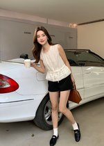 Your Everyday Classic Short in Black