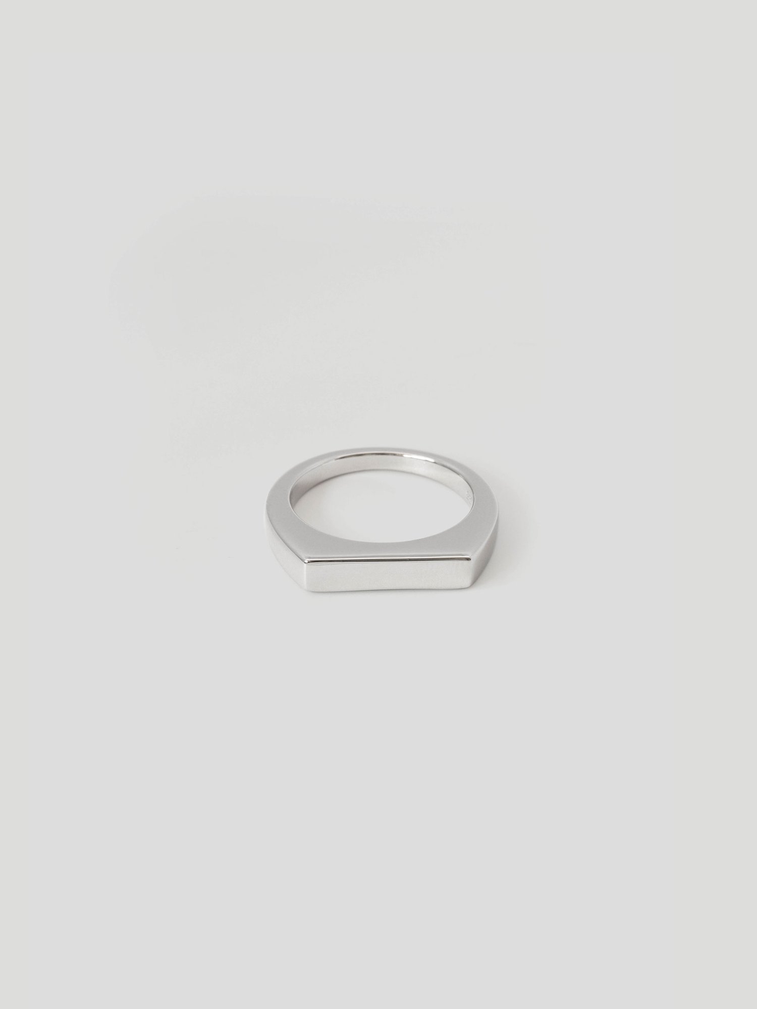 Flat Signet Ring in Silver