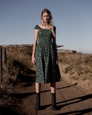 Vera in Meadow Green