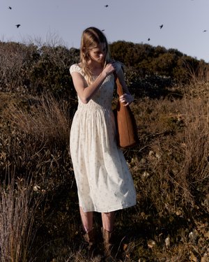 Vera in Creamfield Bloom