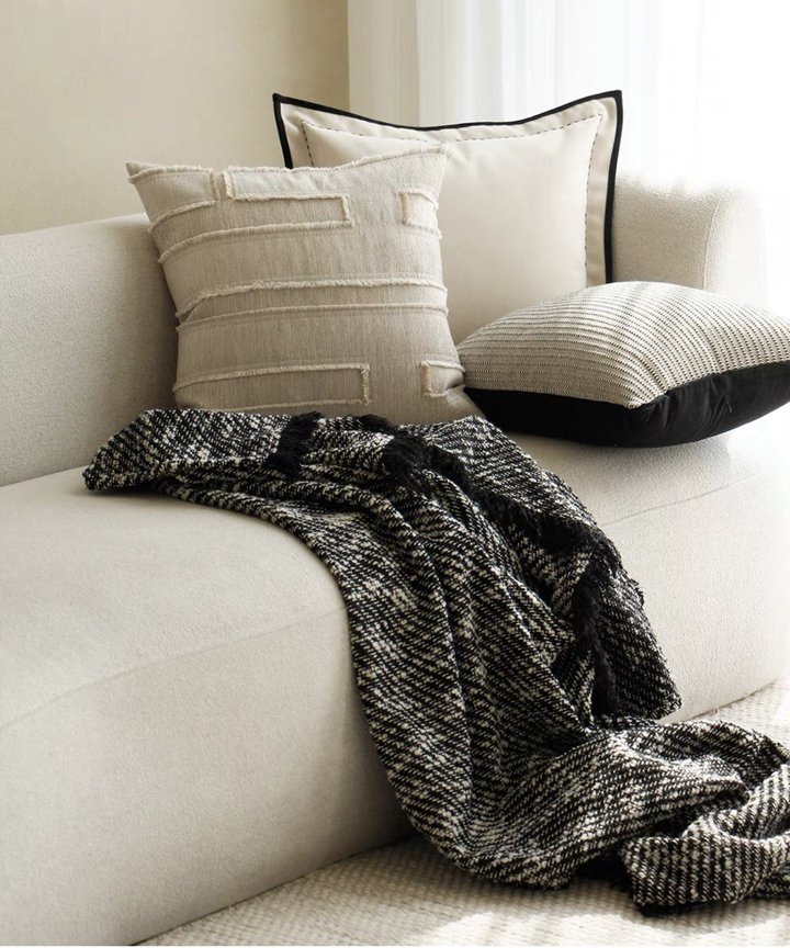 Shumera Cotton Linen Cushion Shumera Cotton Linen Cushion